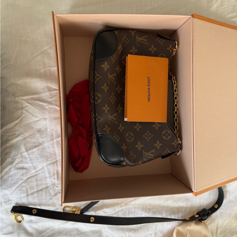 Louis Vuitton Boulogne PM Monogram Brown and Black Women's Bag - Picture 6 of 9